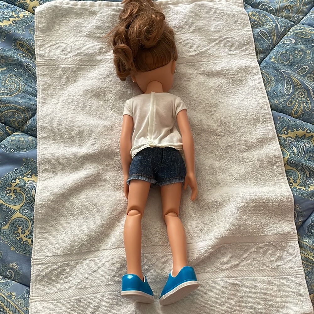 BFC Doll - Picture 2 of 2